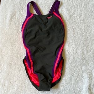 Speedo Like New One Piece Swimsuit 6